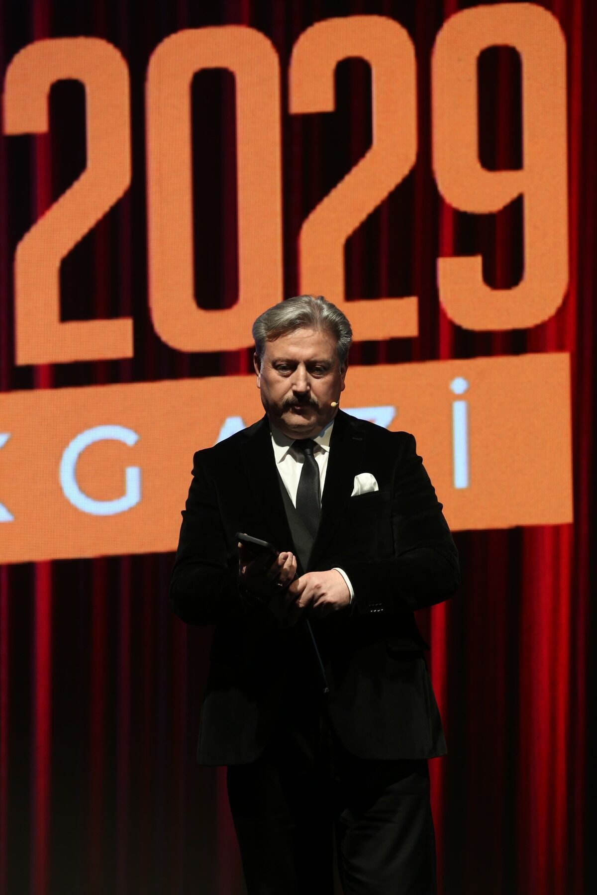 Gelecek Başlıyor (2)
