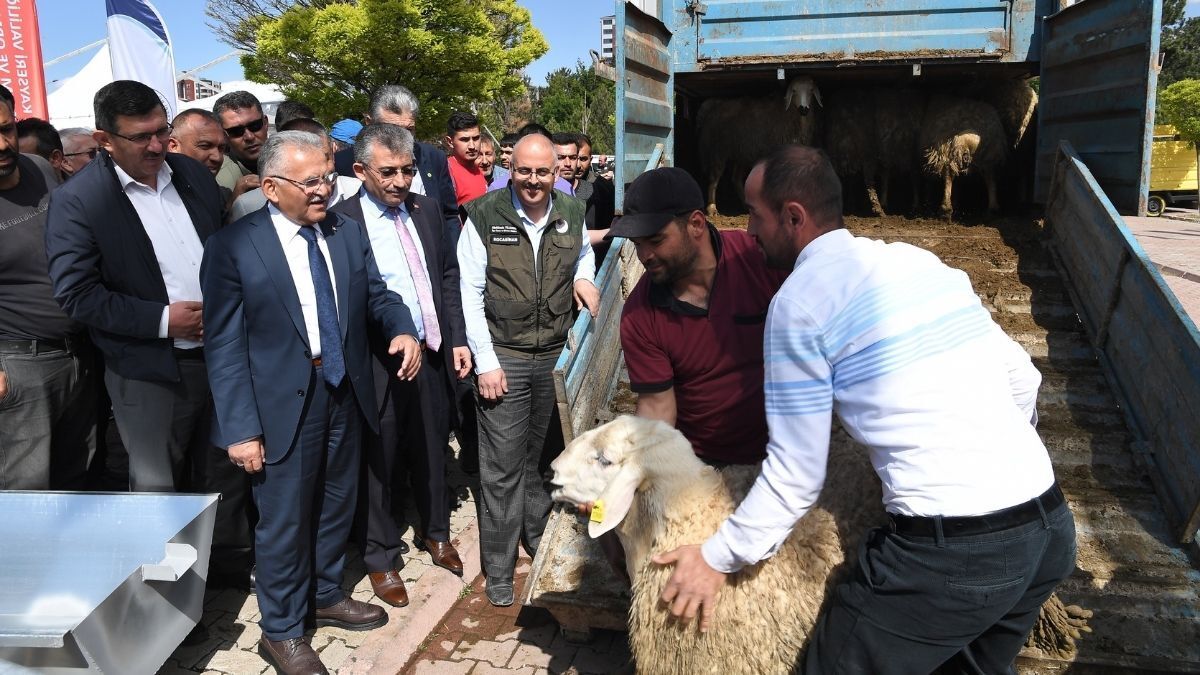 Kayseri Zirveden Ayrılmıyor! 6 Yılda 1 Milyar Tl'lik Yatırım (1)