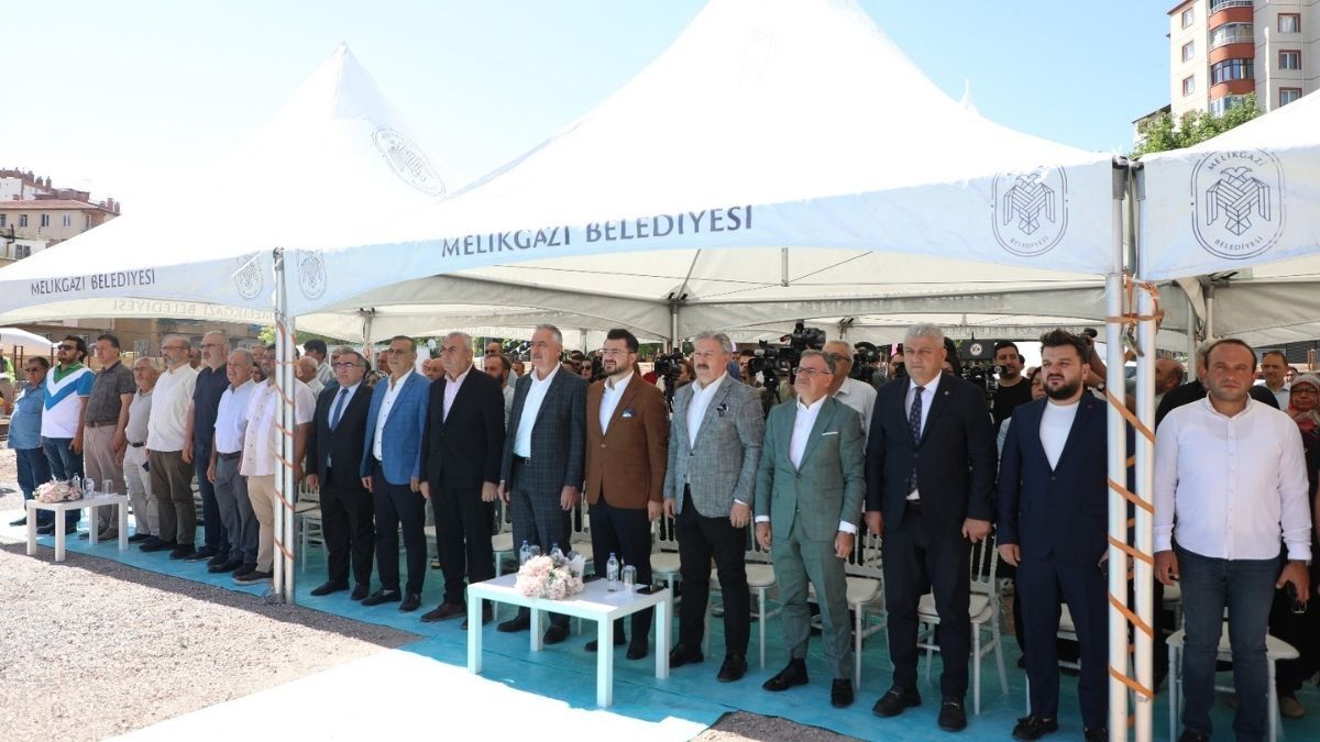 Aydınlıkevler Kentsel Dönüşüm (3)