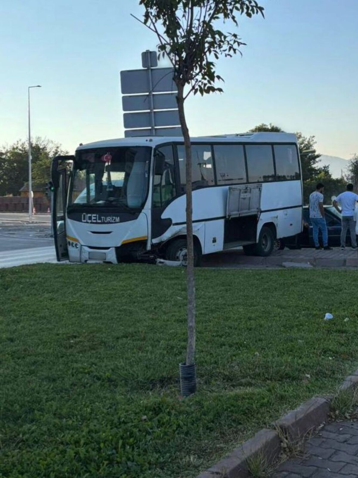 polis otosu ile işçi servisi