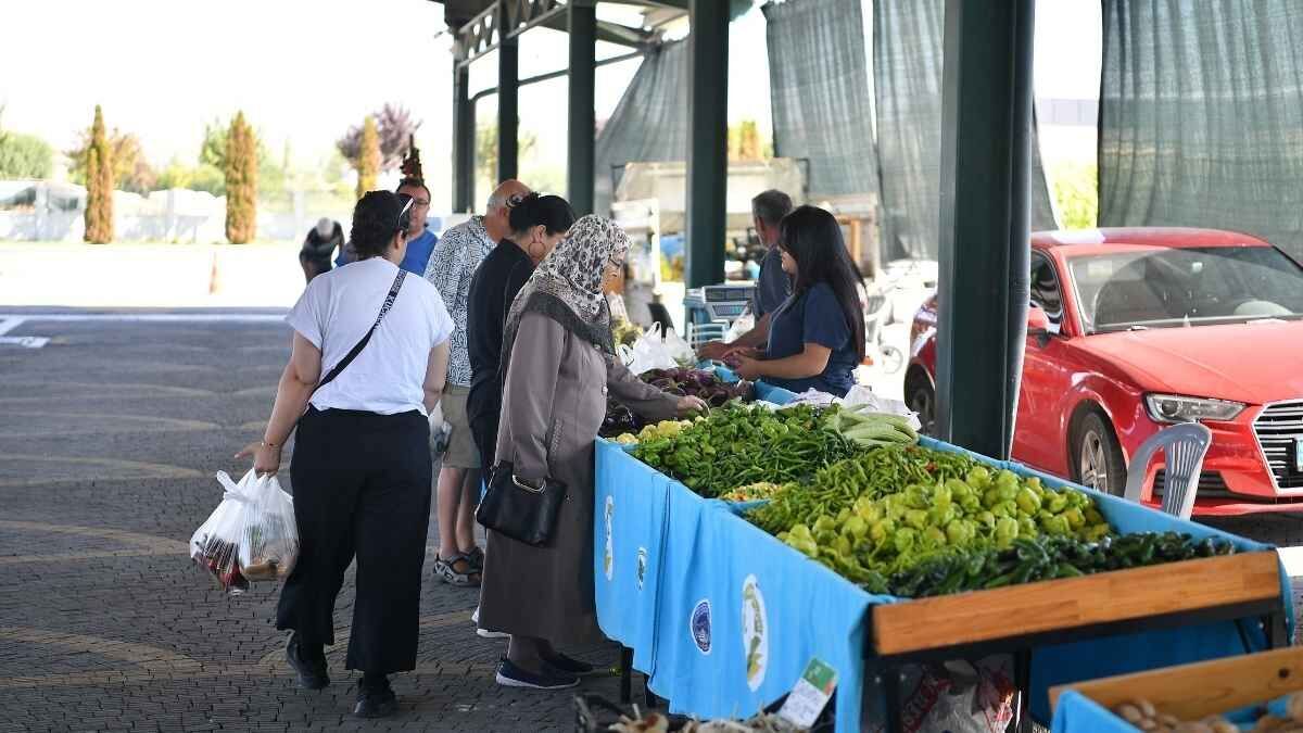 Kayseri’de Doğal Ürünler Pazarı Vatandaşları Bekliyor! (8)