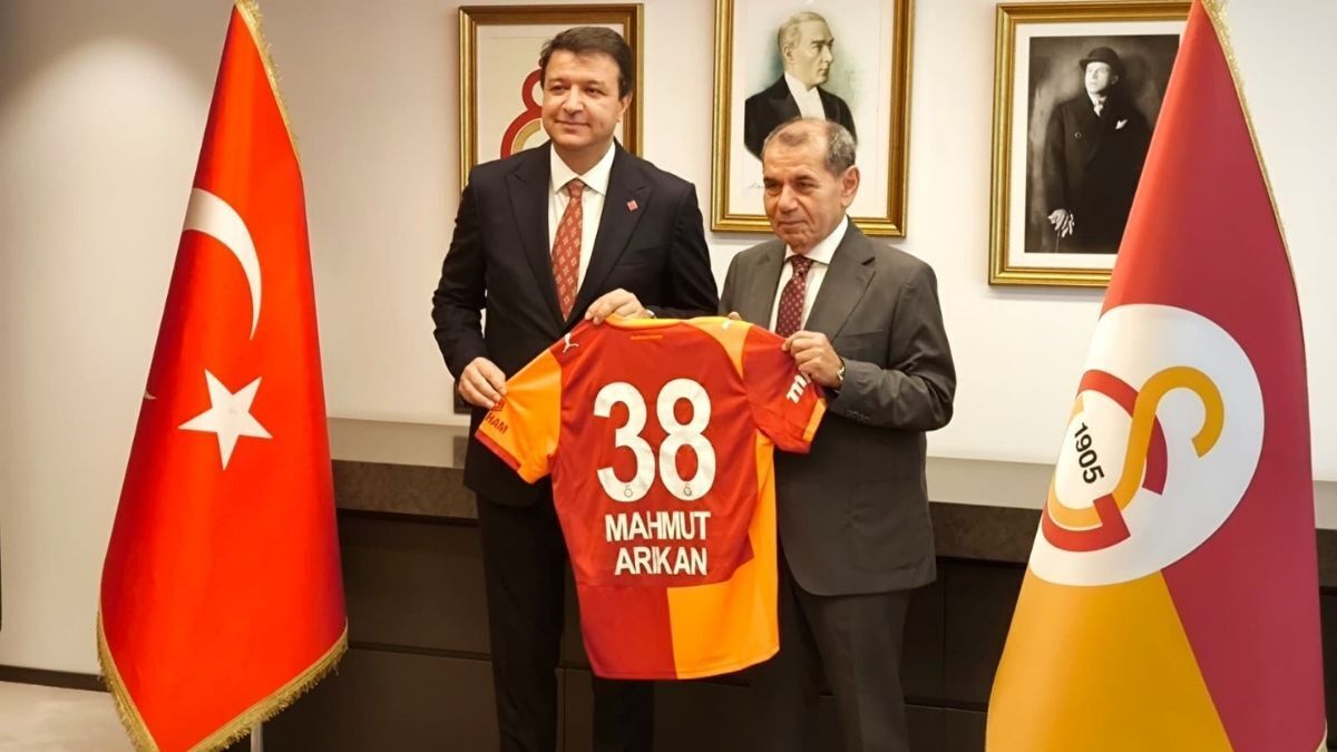 Mahmut Arıkan (4) Yılmaz Akansu