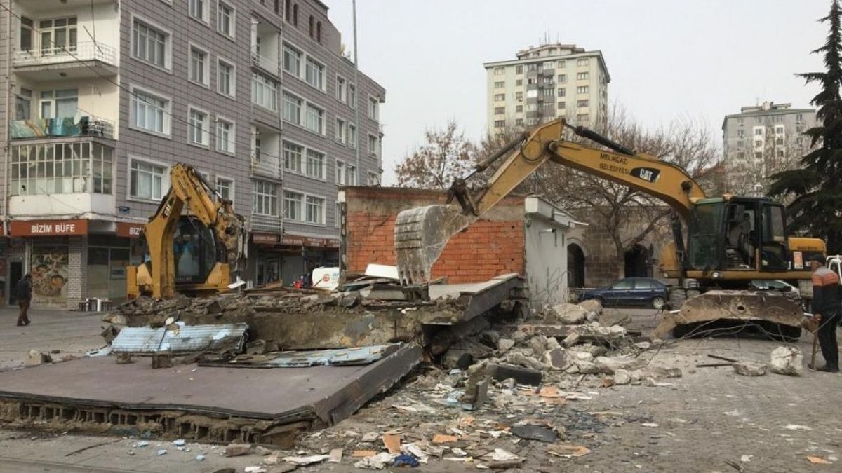 Yapı Yıkımı (3)