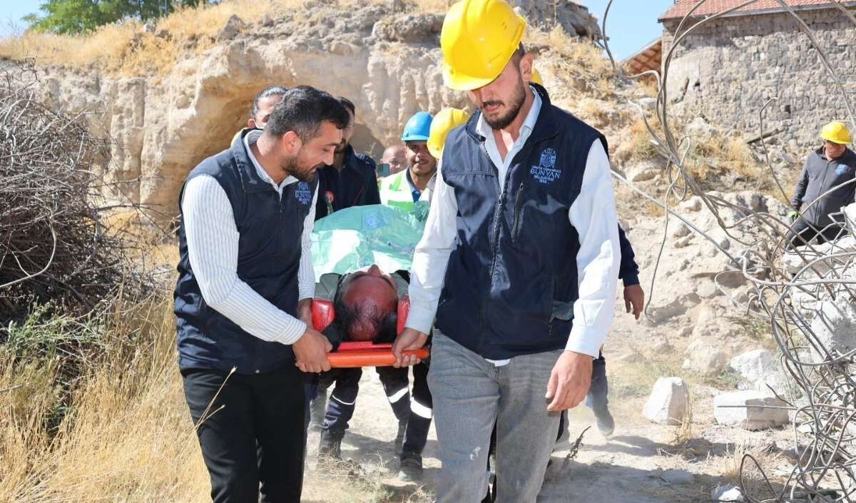 Bünyan'da Deprem Tatbikatı Gerçeğini Aratmadı (1)