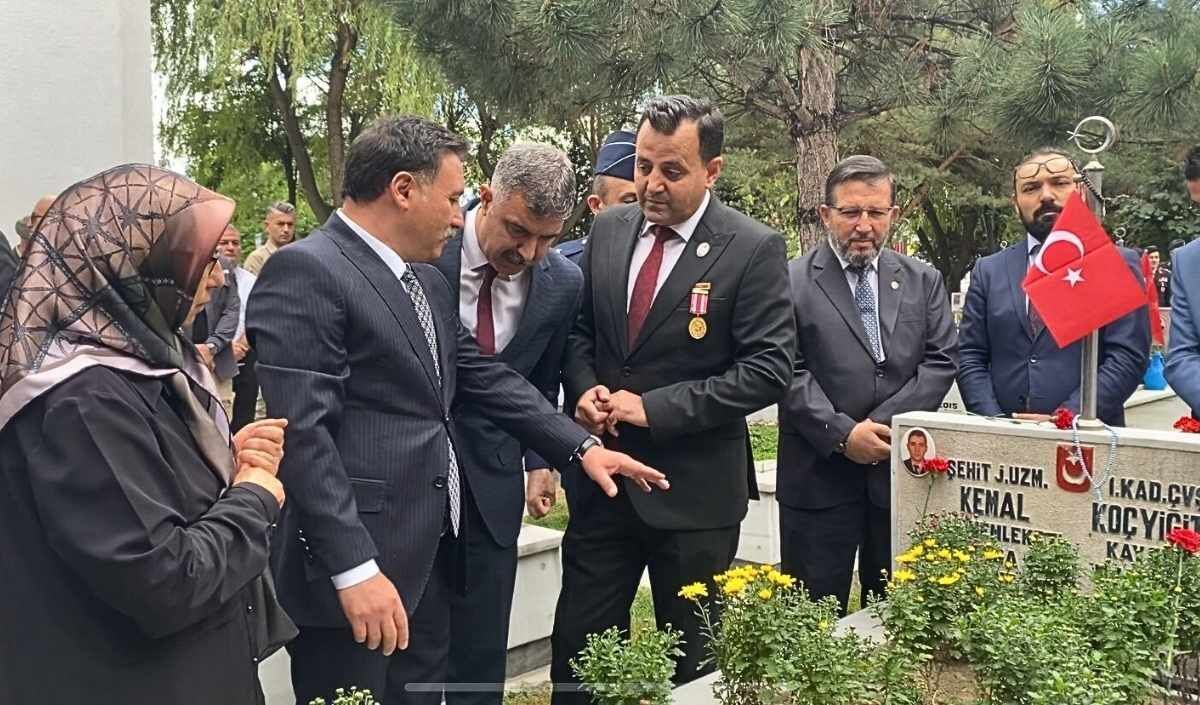 Gözlerini Kaybeden Gazimiz Kur’an I Kerim’i Hatmetti (2)