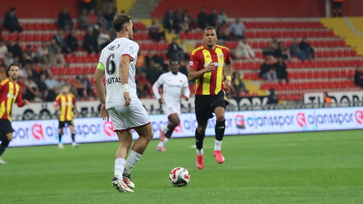 Kayserispor Genclerbirligi Ilk Yari (10)