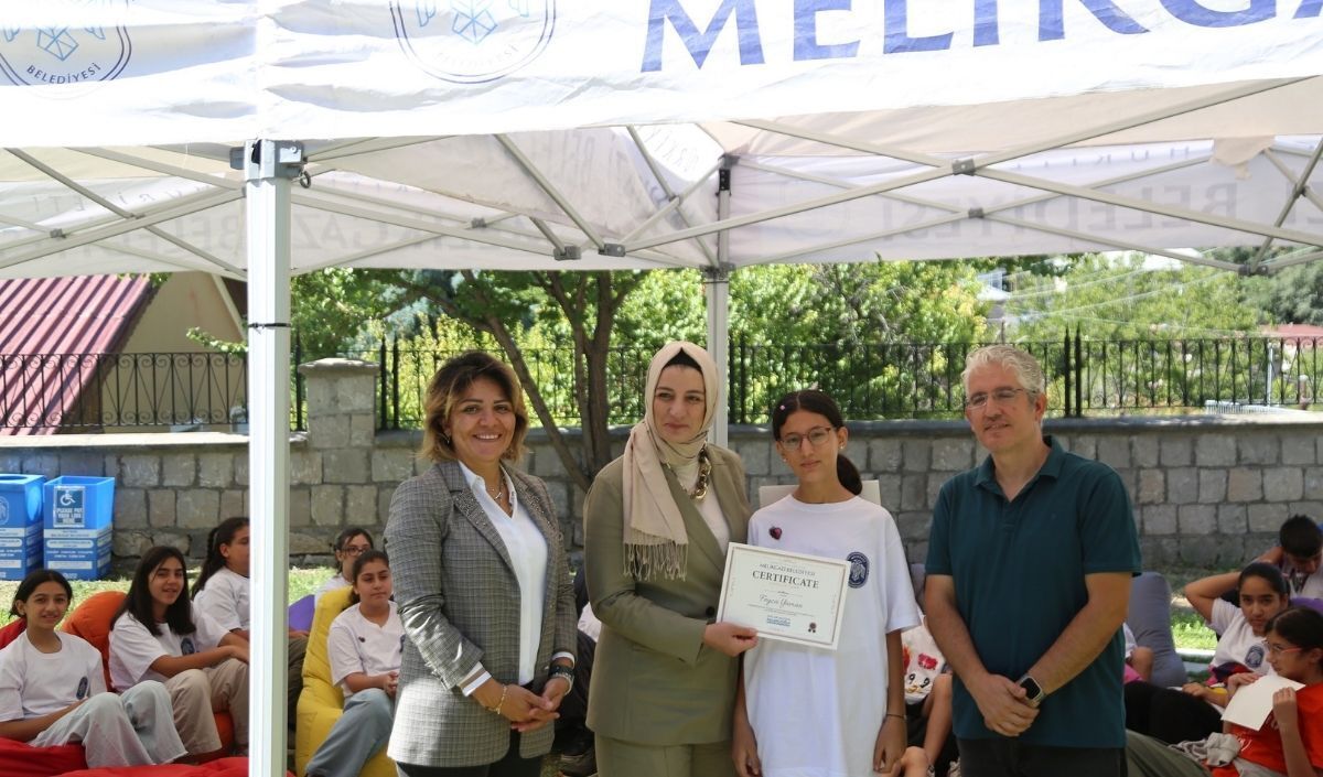 Meli̇kgazi̇’ni̇n İngi̇li̇zce Yaz Kampi Başariyla Sona Erdi̇ (1)