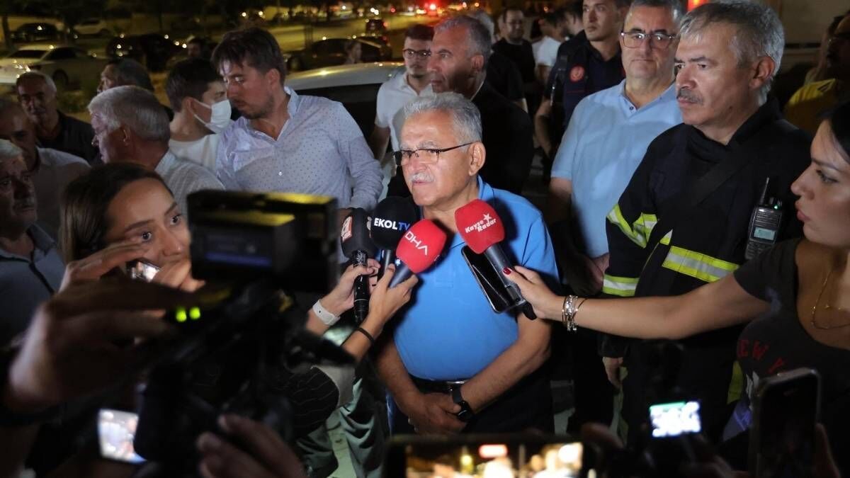 Osb’de Korkutan Yangın! Başkan Büyükkılıç’tan İlk Açıklama (3)