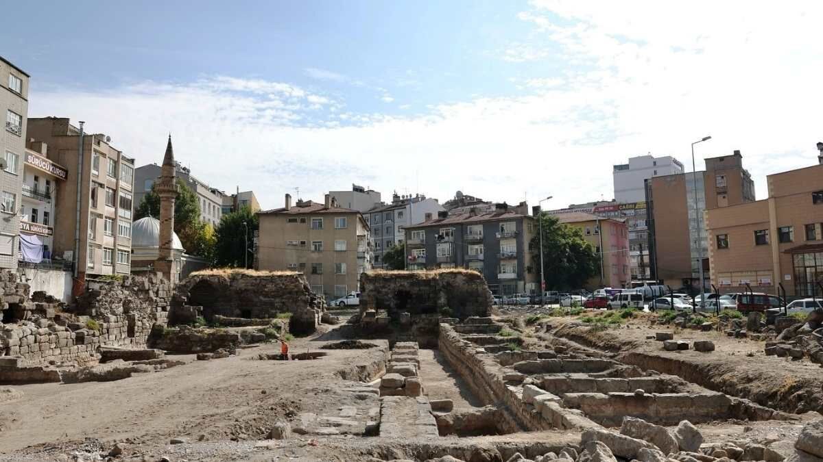 Başkan Çolakbayrakdar, Hoca Hasan Medresesi Hakkında Açıklama Yaptı5