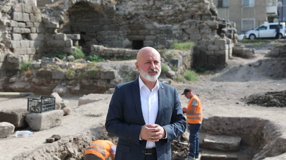 Başkan Çolakbayrakdar, Hoca Hasan Medresesi Hakkında Açıklama Yaptı6