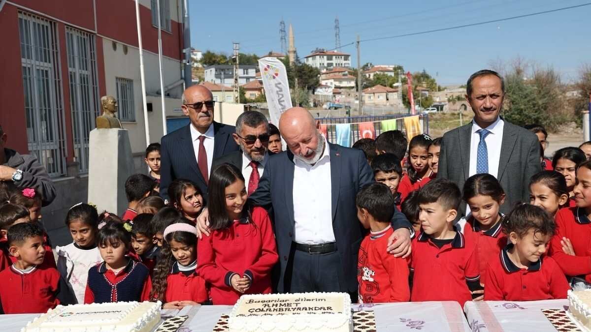Başkan Çolakbayrakdar 'Mutlu Çocuklar Güçlü Türkiye’nin Teminatıdır'7