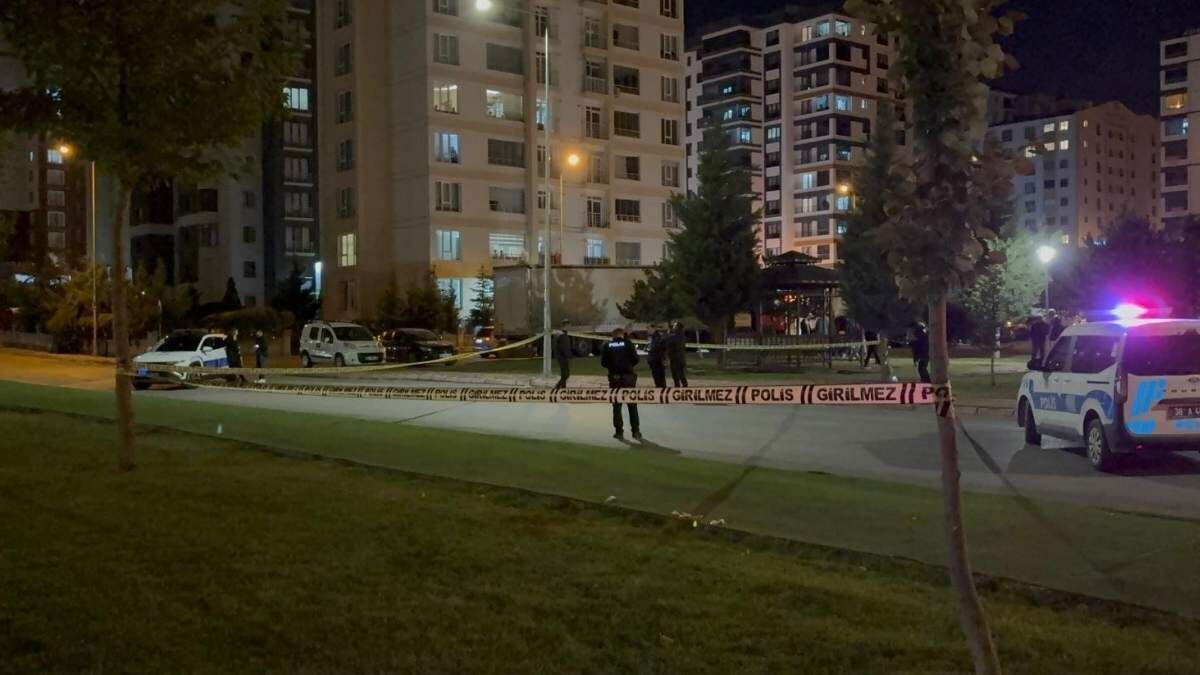 Kayseri Melikgazi’de Parkta Bıçaklı Kavga 4 Yaralı, 4 Gözaltı!4