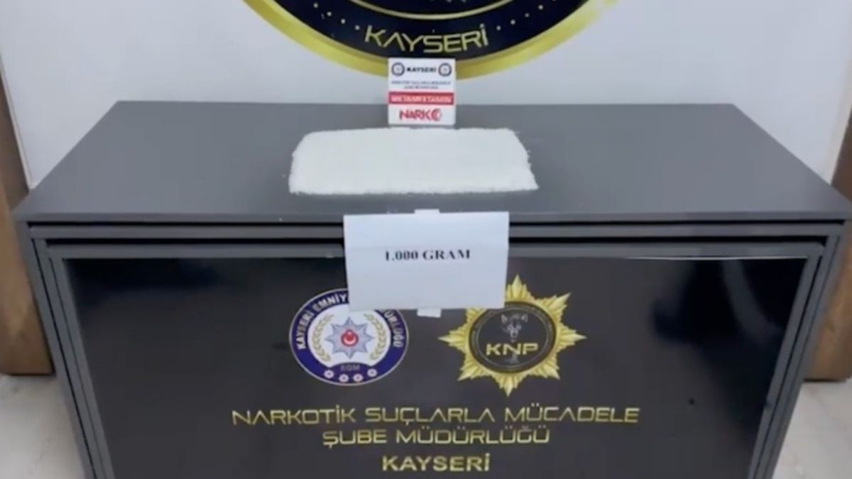 Operasyon Araçtan 1 Kilo Yasaklı Madde Çıktı (2)
