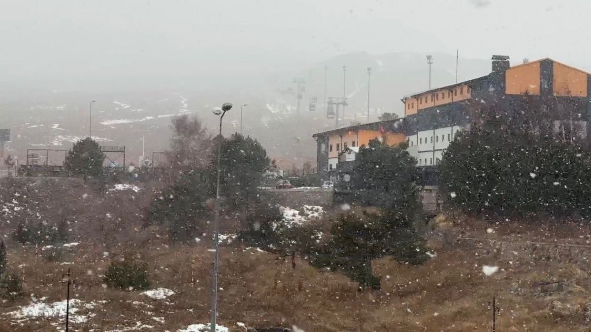 Erciyes’e Yeniden Kar Yağdı! Kayak Sezonu Için Geri Sayım Başladı (5)