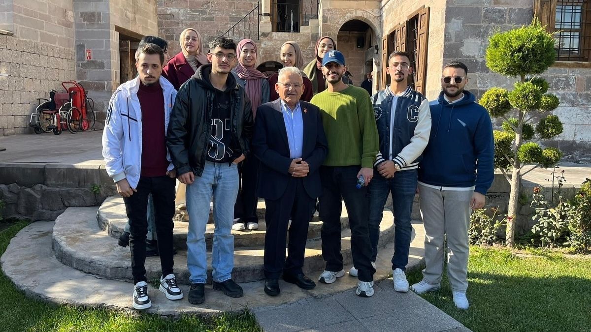 Kadına Şiddete Karşı Birlik Çağrısı Başkan Büyükkılıç’tan Turuncu Rozetli Mesaj (5)