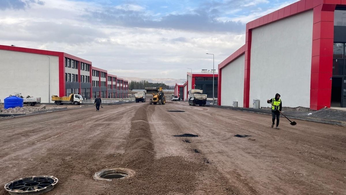 Kayseri Yeşilyurt Oto Sanayi Sitesi (4)