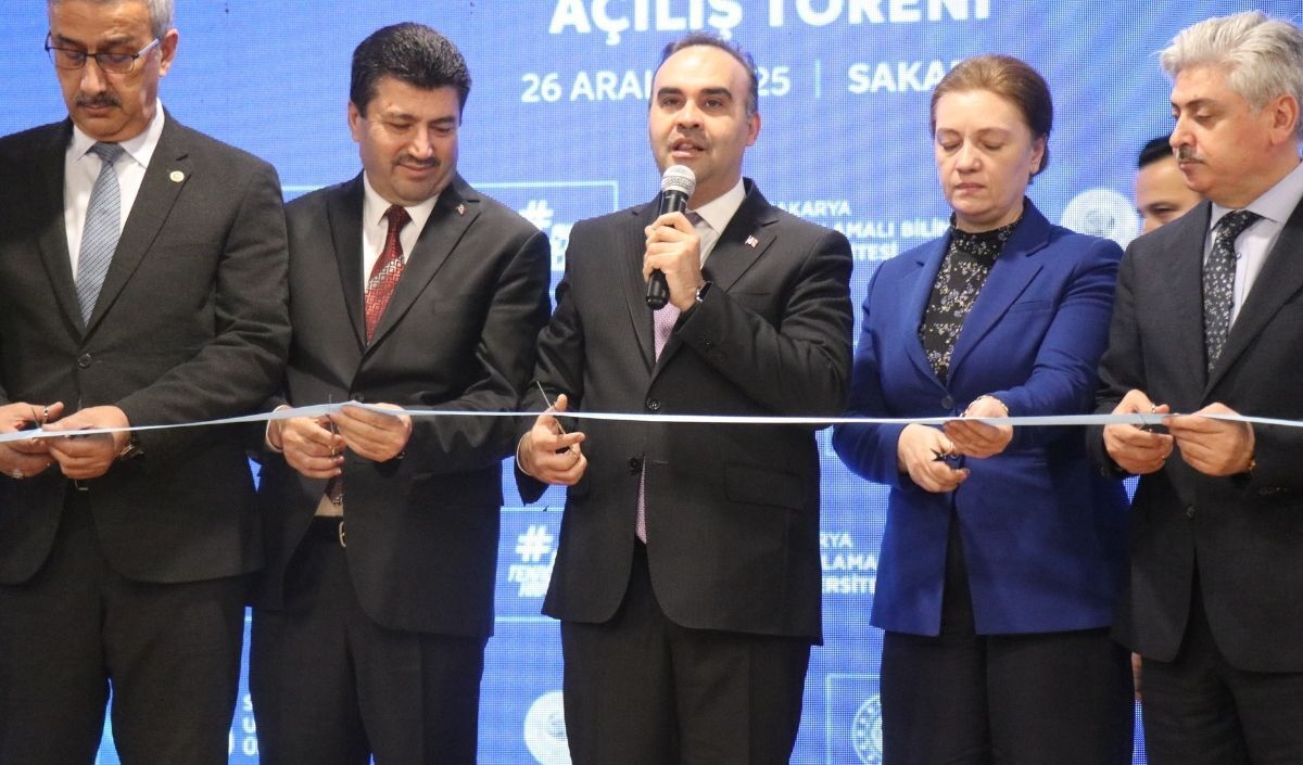 Bakan Kacır Askeri İha Üretiminde Dünya Lideriyiz (2)