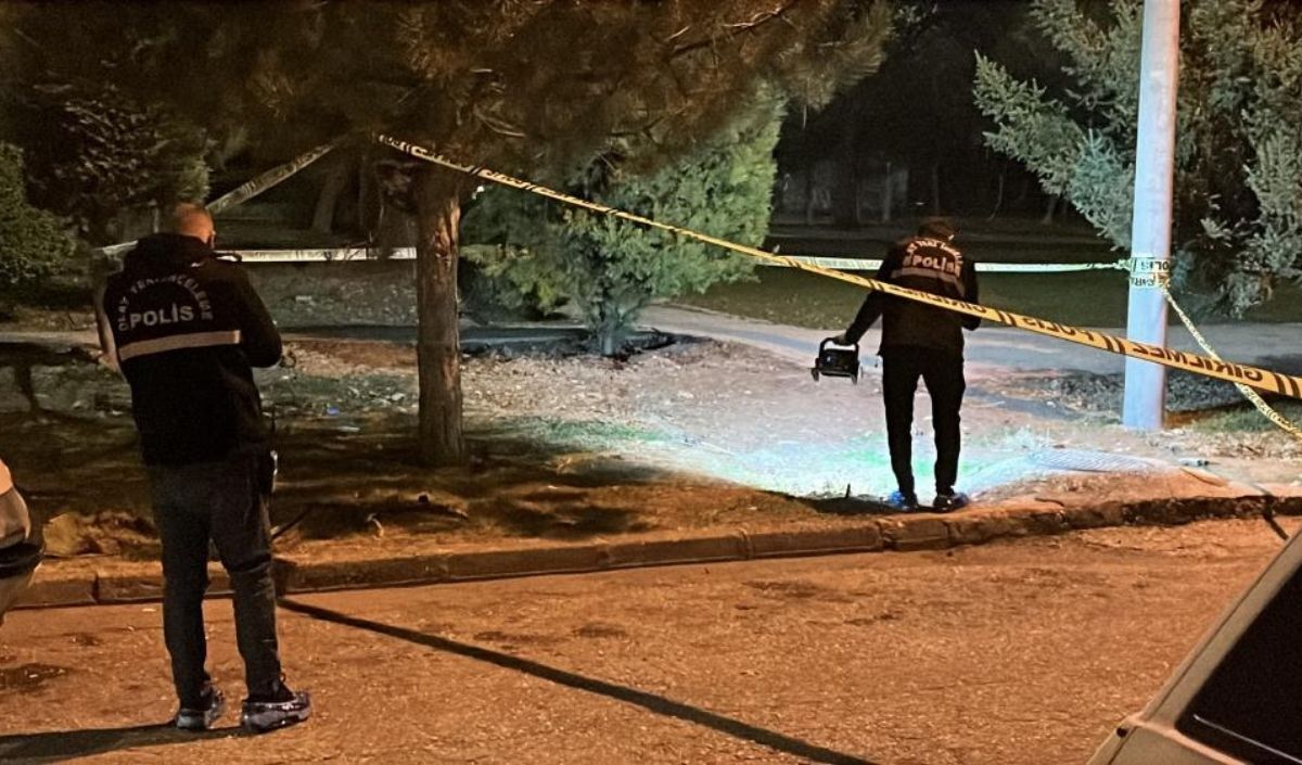 Husumetli Iki Grup Arasında Kavga 2 Kişi Yaralandı (2)-1