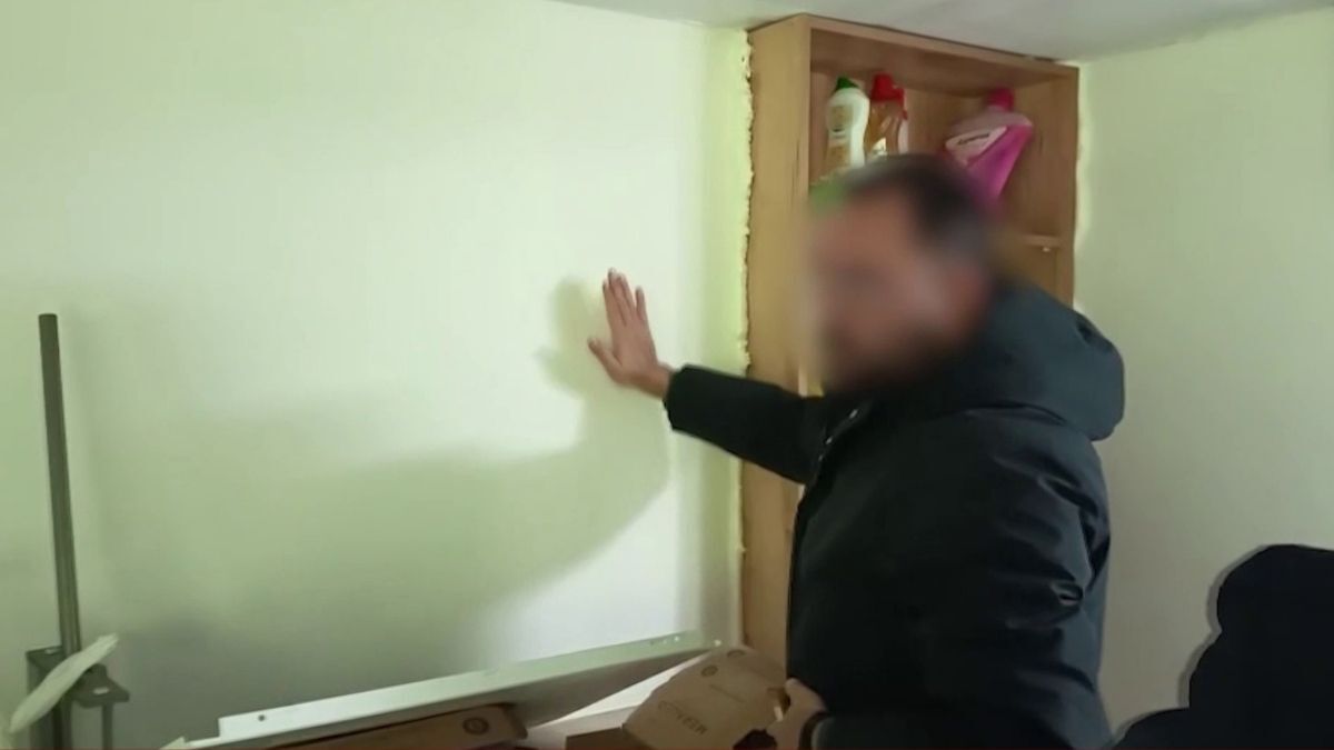 Kendi Yaptığı Gizli Odada Saklandı, Yakalandı (2)