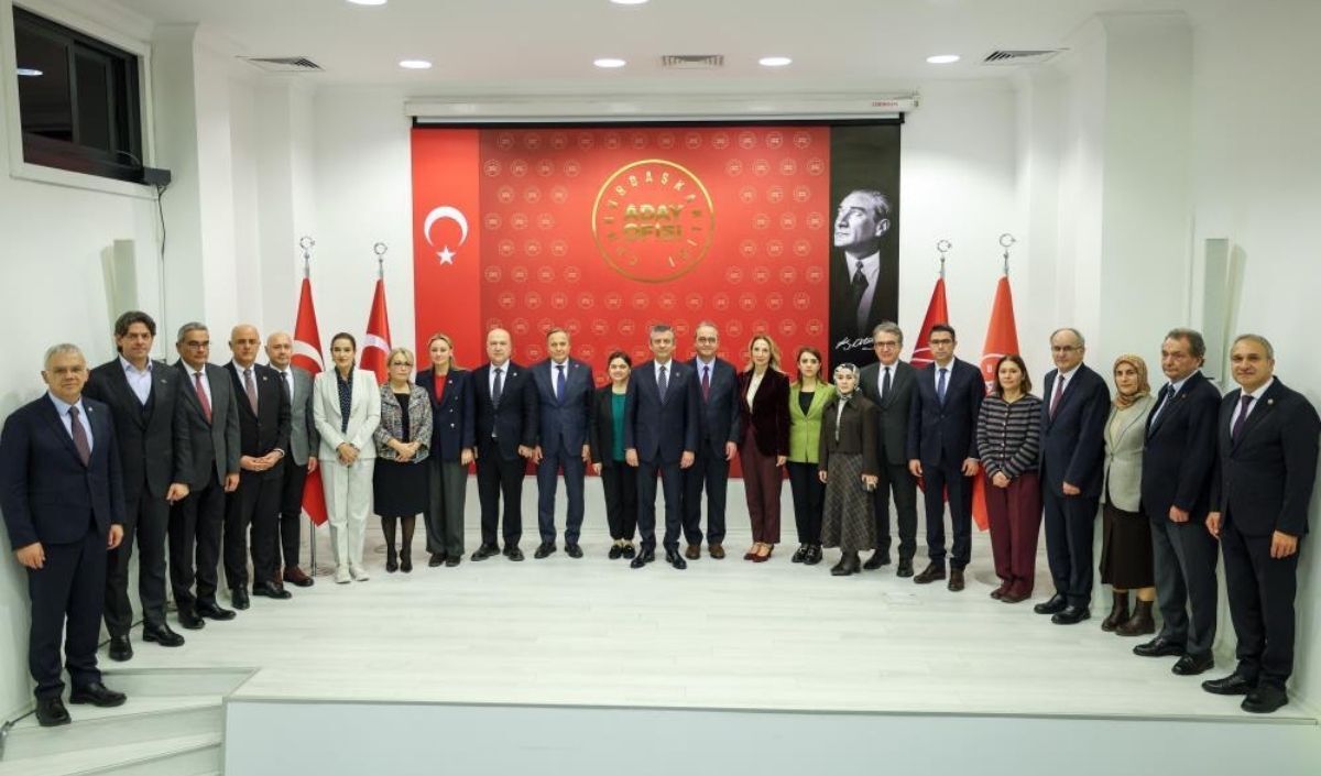 Özgür Özel Aday Ofisi Ekonomi Ve Sosyal Krizi Ele Alacak (1)