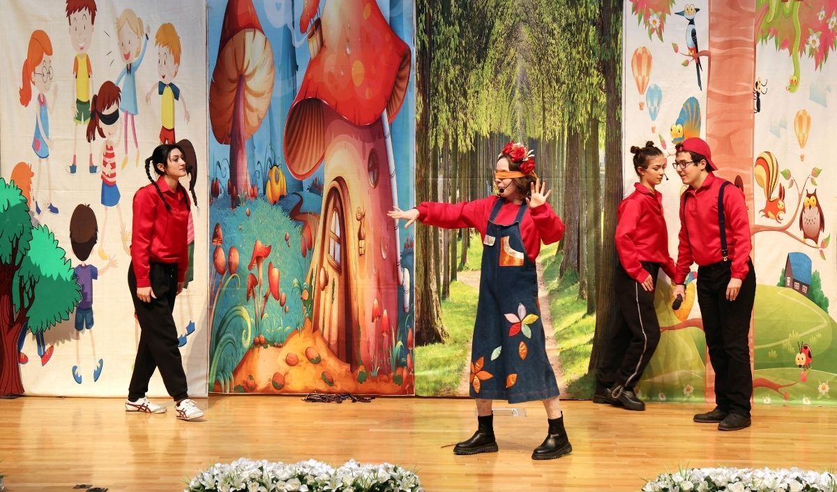 Kayseri'de Çocuklar Başkan Amca’nın Karne Hediyesi Ile Eğlendiler (4)