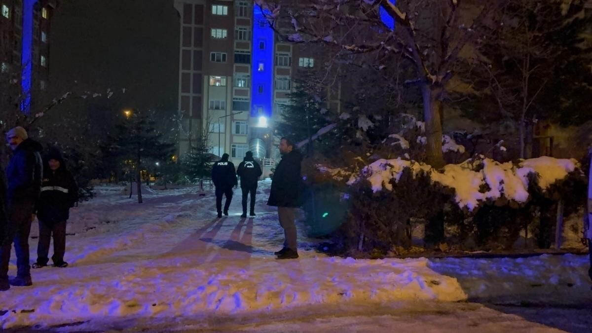 Kayseri'de Karnesinde Zayıf Olan 15. Yaşındaki Lise Öğrencisi Canına Kıydı!4