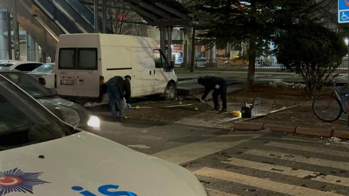 Kayseri'de Kıyafet Tartışması Kanlı Bitti 3 Yaralı!3