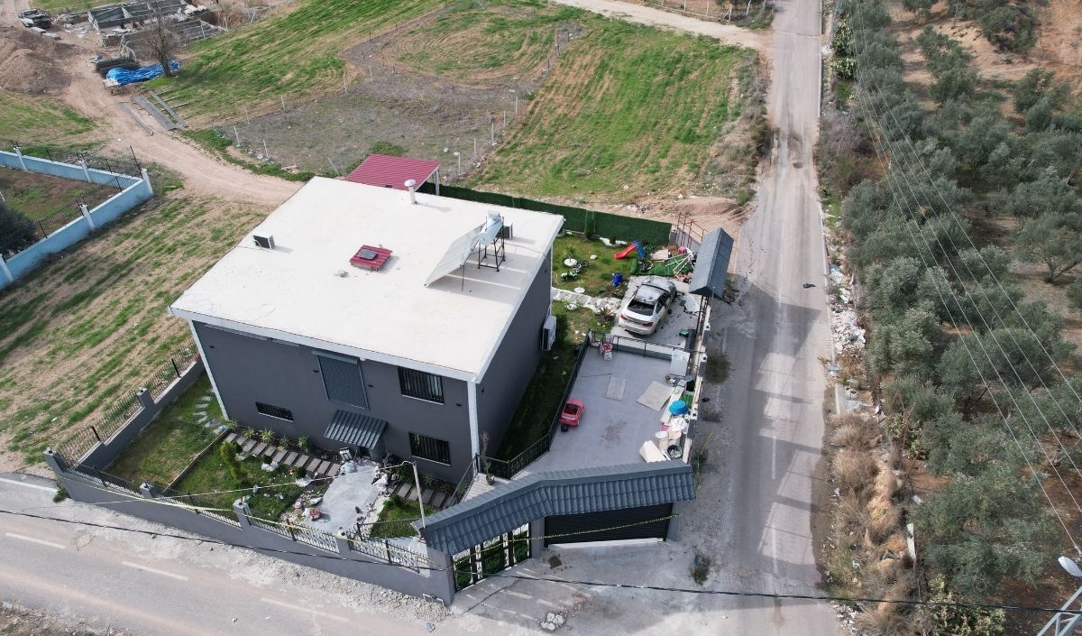 Lüks Villada Aile Faciası! Eski Eşe Gönderilen Son Mesaj Ortaya Çıktı (1)
