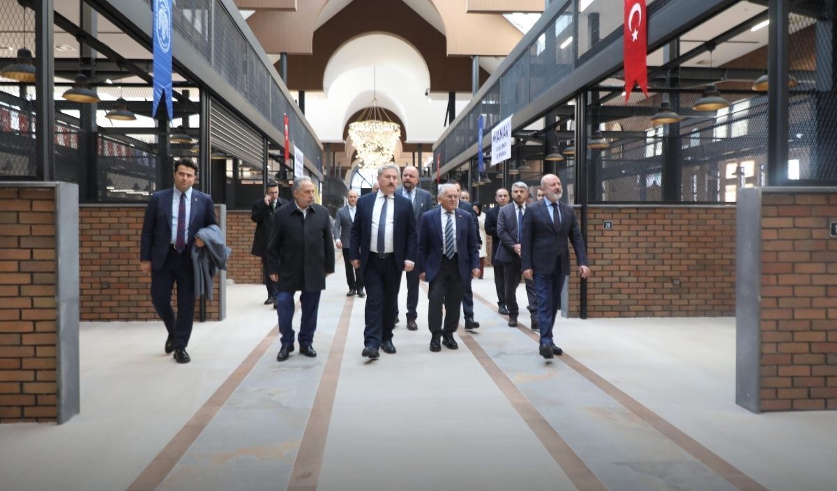 Meli̇kgazi̇ Haber Kayseri’de Hayata Geçirilen Ve Türkiye’de Örneği Bulunmayan Çarşı Melikgazi Projesi, Büyükşehir Ve Ilçe Belediye Başkanlarının Katılımıyla Yerinde (3)