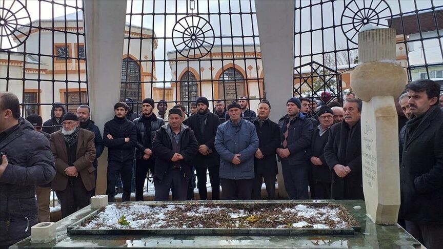 Atıf Hoca Anıldı