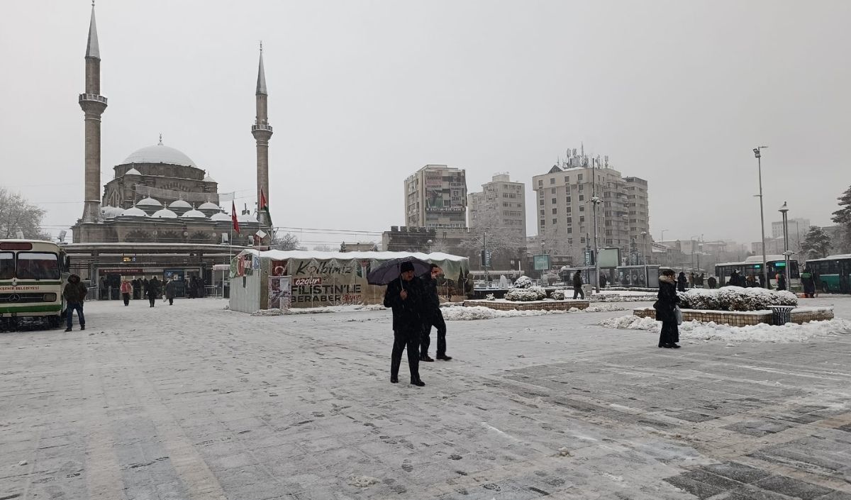 Kayseri’de Şubat Soğuğu Kapıda! Meteoroloji Gün Gün Uyardı (2)