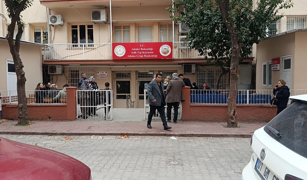 Adana’da 3 Çocuk Annesi Kadın Boğularak Öldürüldü (1)