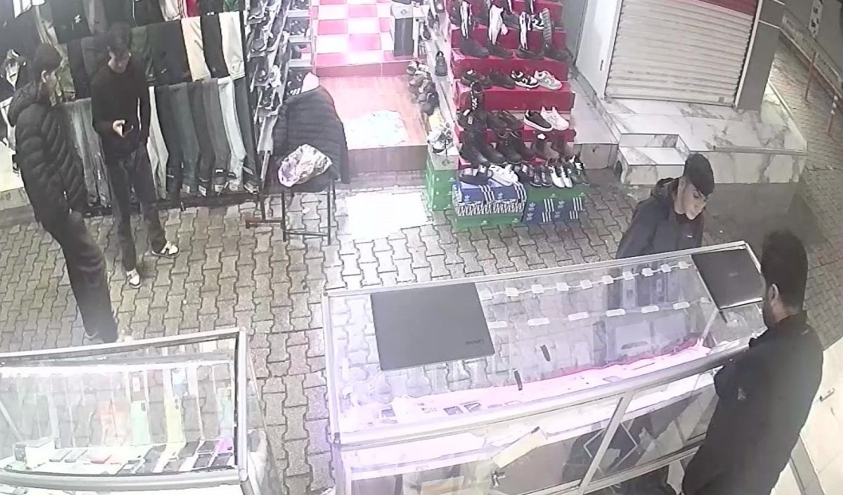 Adana’da Telefon Hırsızlığı Savunmasında ‘Hoşuma Gitti’ Dedi (3)