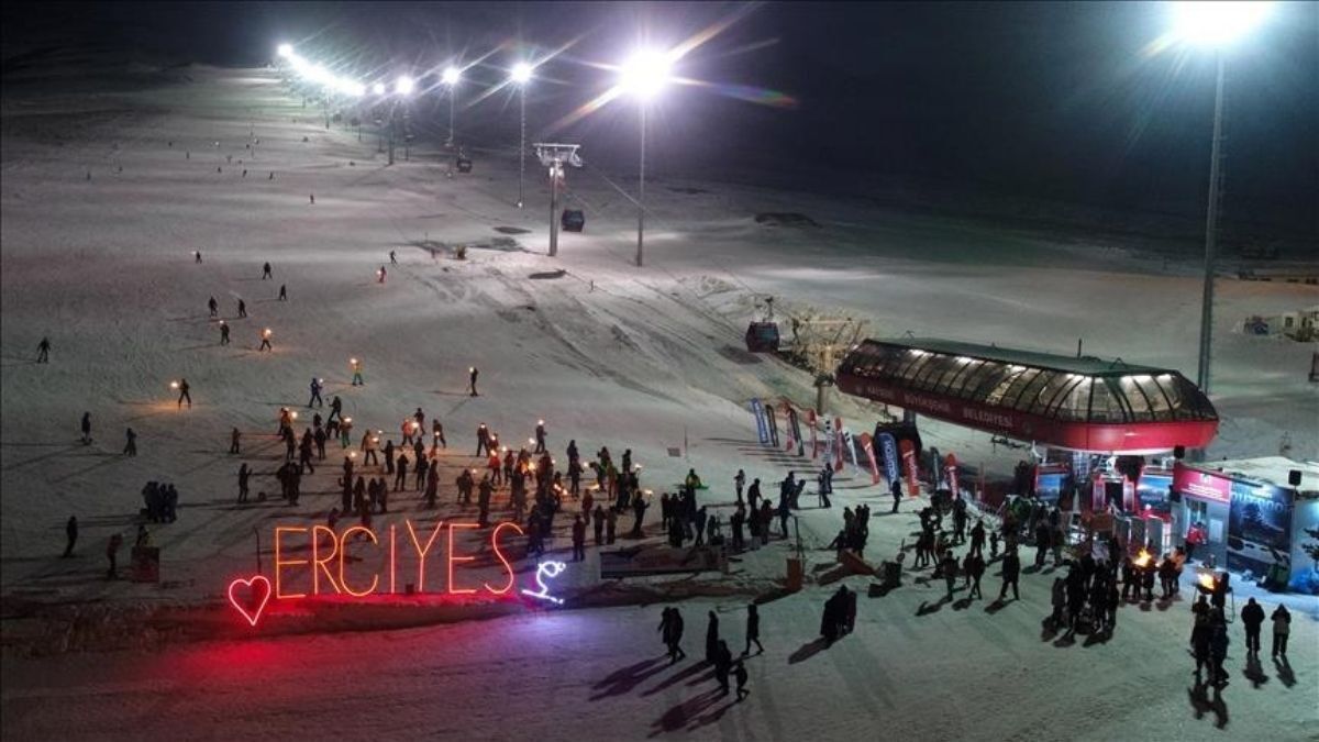 Erciyes’te Gece Yarın Kayağı Yapılacak Mı (4)