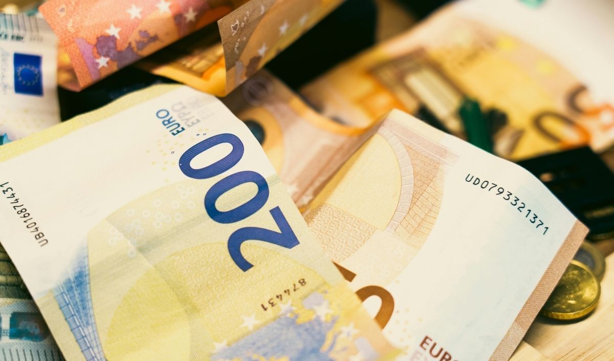 Euro (1)