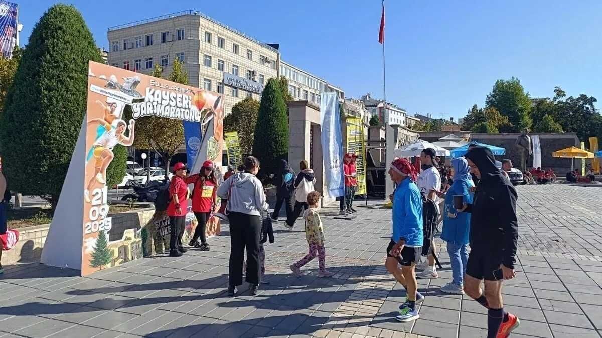 Kayseri’de Daha Önce Tramvay Engel Olmuştu! O Maratonun Yeni Tarihi Belli Oldu (3)