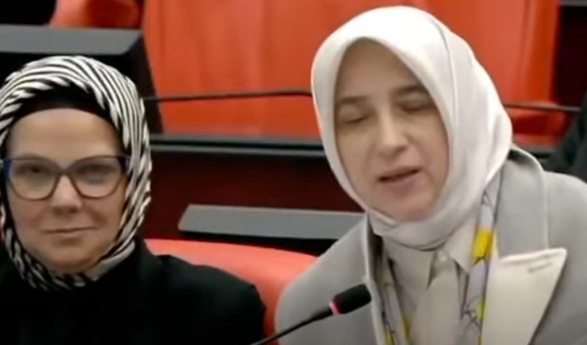 Kayseri’de Iftar Tartışması Chp’den Özlem Zengin’e Tepki (1)