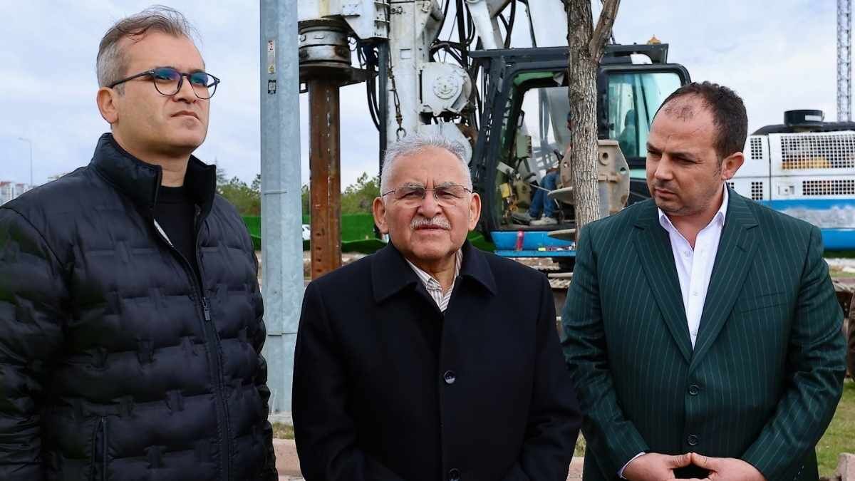 Memduh Büyükkılıç Alaaddin Çağlıköse (7)