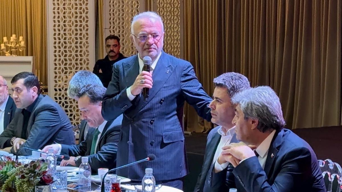 Mustafa Eliştaş (3)