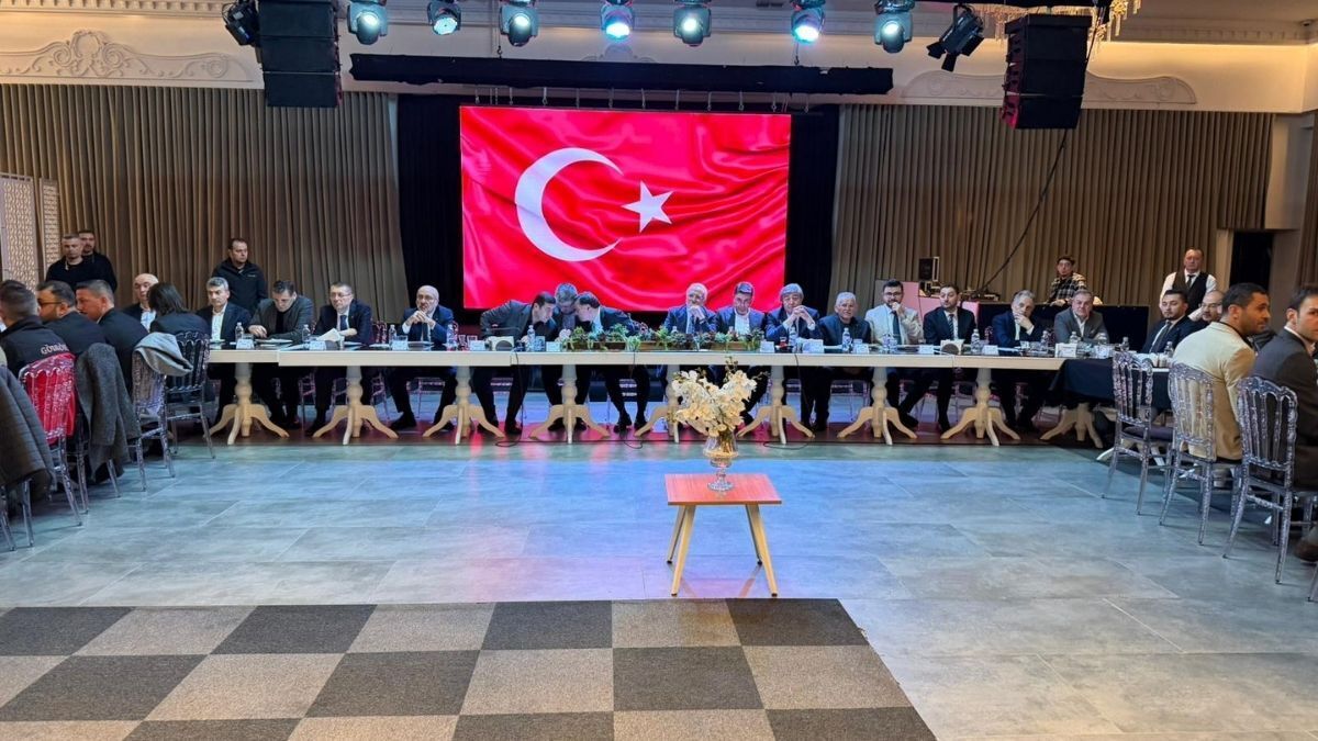Mustafa Eliştaş (5)