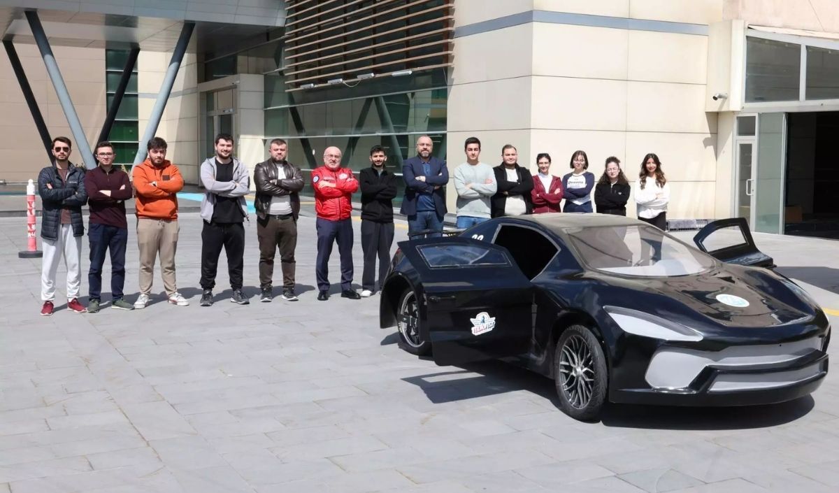 Kayü Öğrencilerinden Elektrikli Araç! Rektör Karamustafa’dan Tam Not Aldı! (2)
