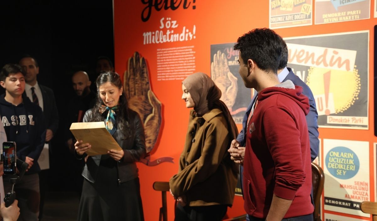 Bakan Tekin'den Fadime Öğretmene Şaşırtan Doğum Günü Sürprizi (3)
