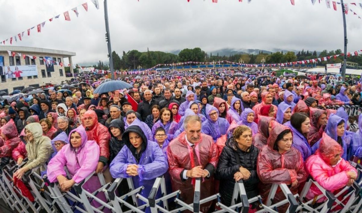 Chp Genel Başkanı Özel Chp Büyük Bir Saldırı Altında (2)