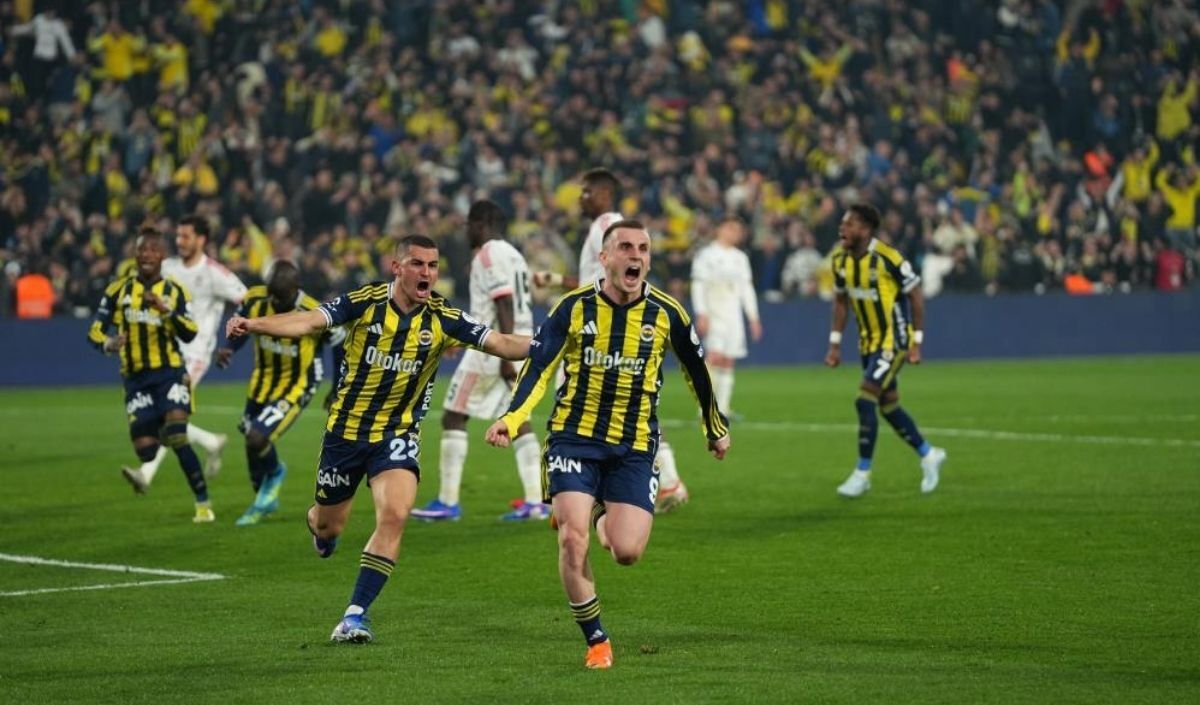 Fenerbahçe Derbilerde13 Puan Topladı (3)