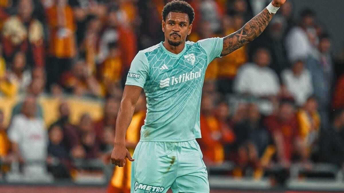 Kasımpaşa Kayserispor German Onugkha (5)