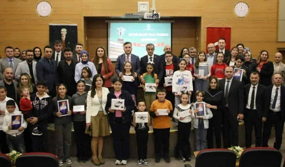 Kayseri’de Maarif Atlası Yarışmasında Ödül Töreni (4)