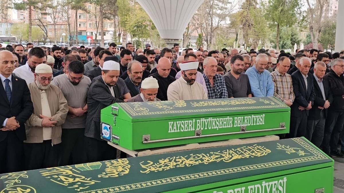 Kayserili Araştırma Görevlisi Toprağa Verildi (3)