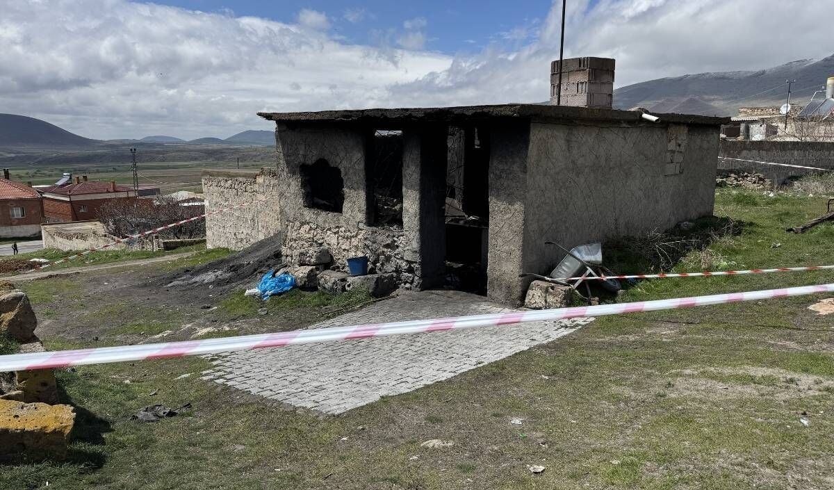 Nevşehir Tavan Çöktü 64 Yaşındaki Kadın Hayatını Kaybetti (5)