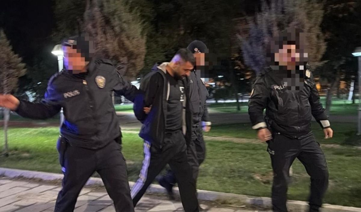 Polisten Kaçtı Uyuşturucu Çıktı (1)