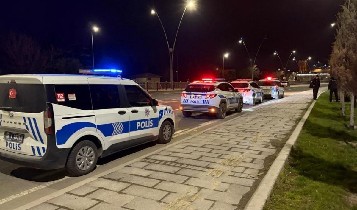Polisten Kaçtı Uyuşturucu Çıktı (2)